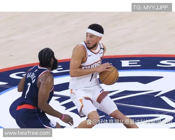 快船与国王激战三月二十七日NBA季后赛争夺战精彩回顾与分析