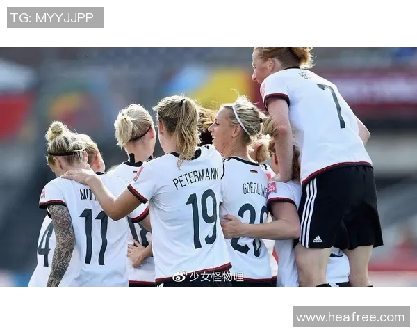 德国女足与西班牙女足激战正酣谁将夺得本届赛事的荣耀桂冠