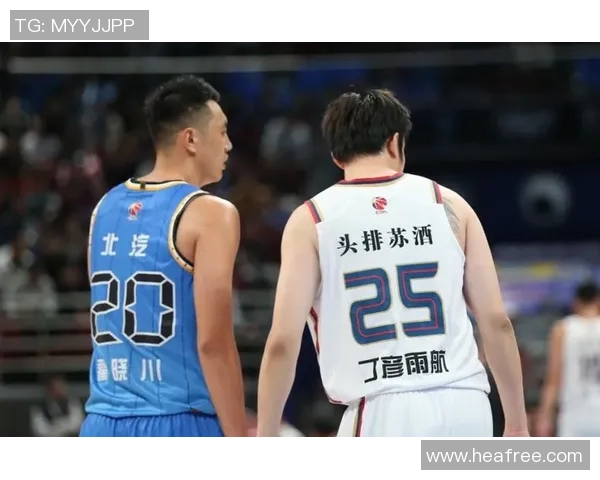 翟晓川的篮球之路：从青涩少年到职业明星的成长历程与心路历程